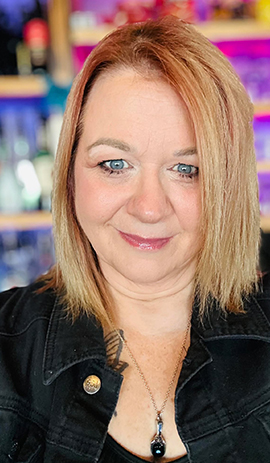 STAFF MANON 3 270 X 463.jpg