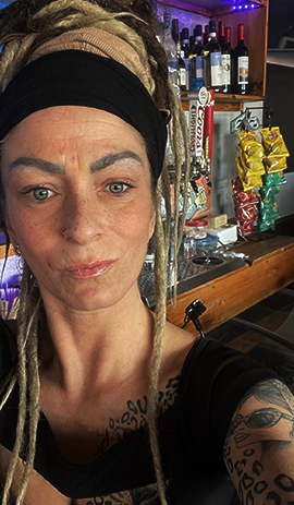 STAFF SHEENA 270 X 463 copie.jpg